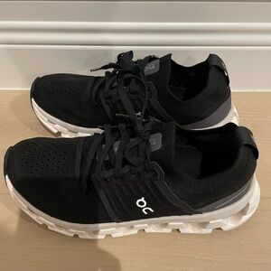 Women’s On Cloud Cloudswift black running sneakers size 6.5